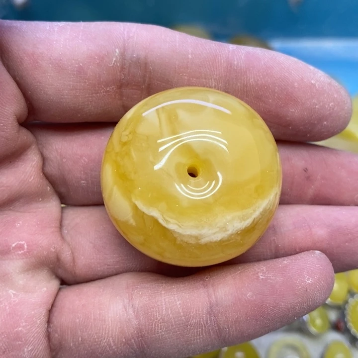 蜜蜡裸石未镶嵌吊坠