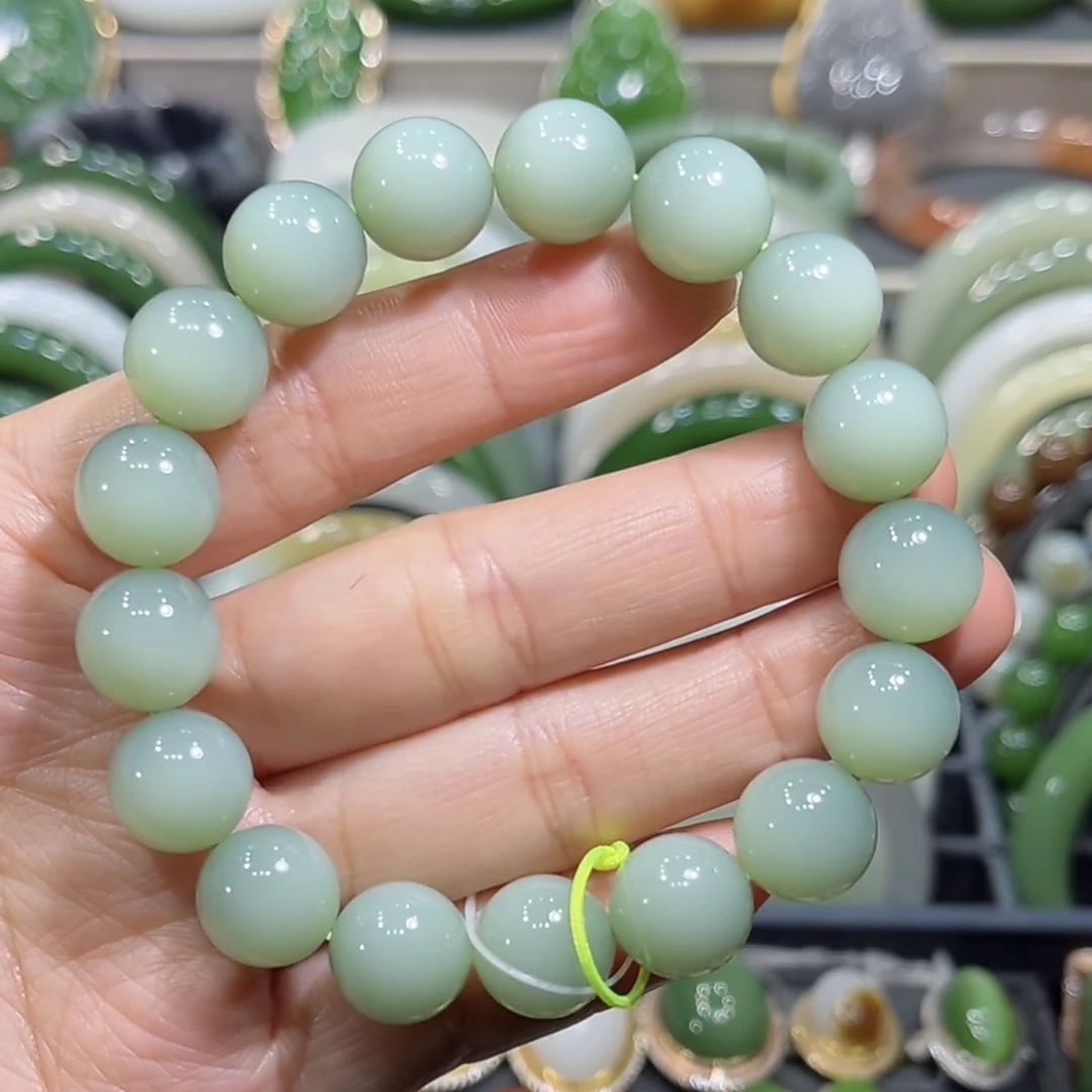 收藏级！无结构！和田玉俄料碧玉鸭蛋青起荧光粉青手串12mm