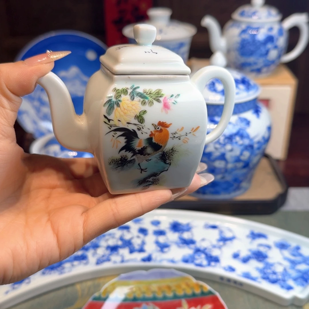 微瑕仿古金鸡福鸣
