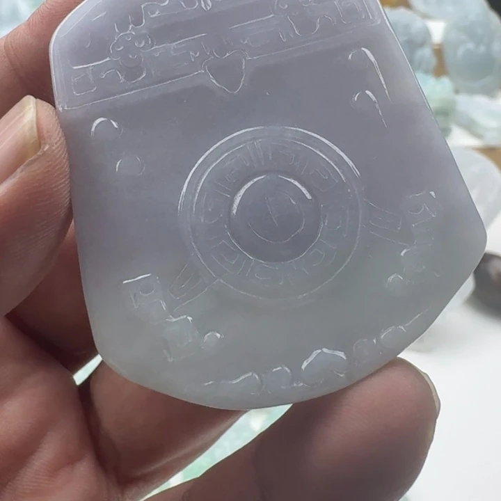 翡翠未镶嵌颈饰天然缅甸A货翡翠