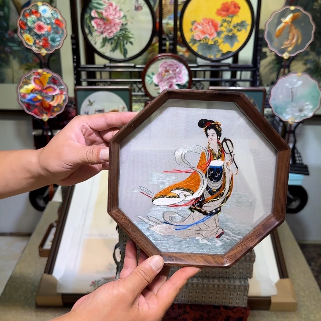 刺绣刺绣工艺精湛