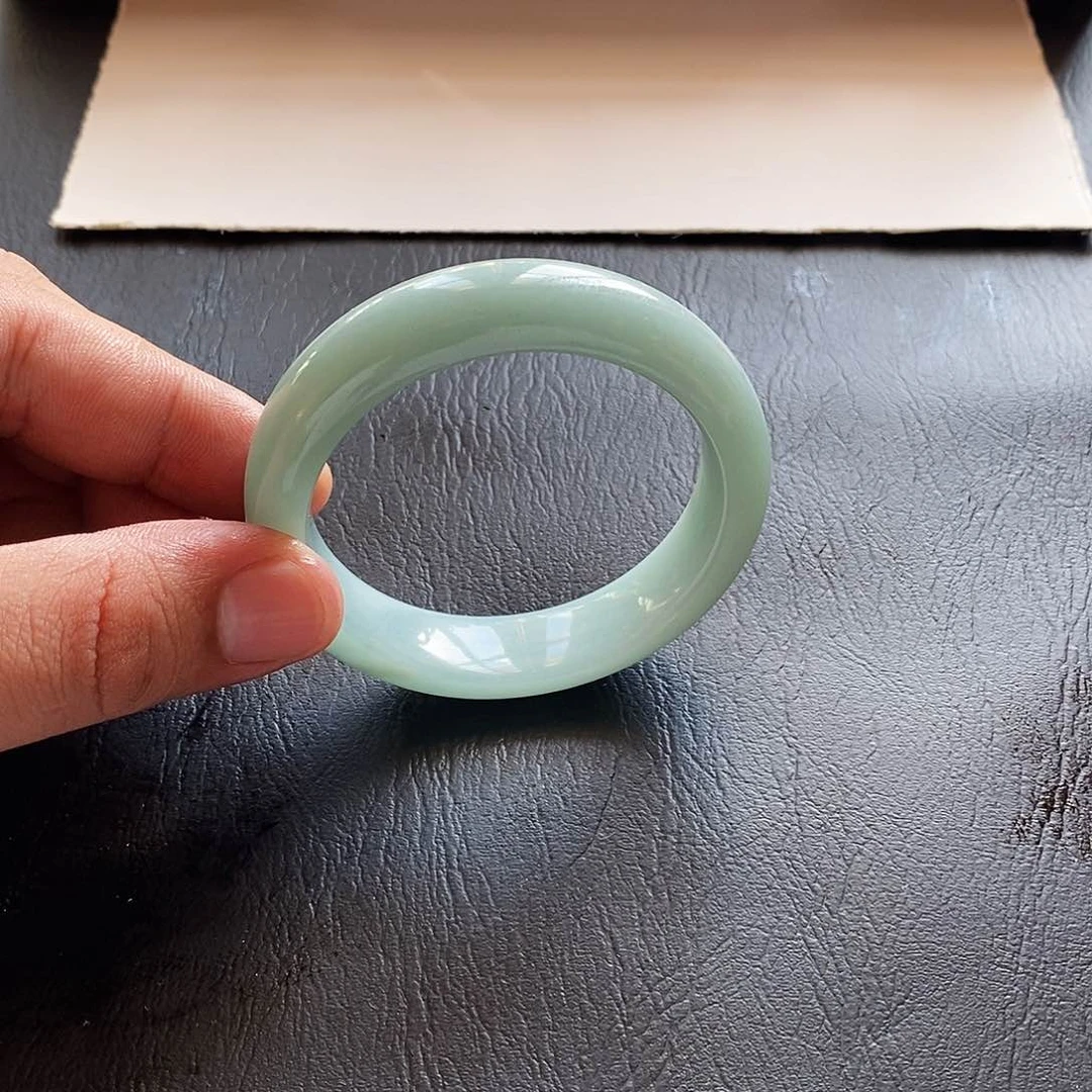 未镶嵌手镯翡翠翡翠手镯