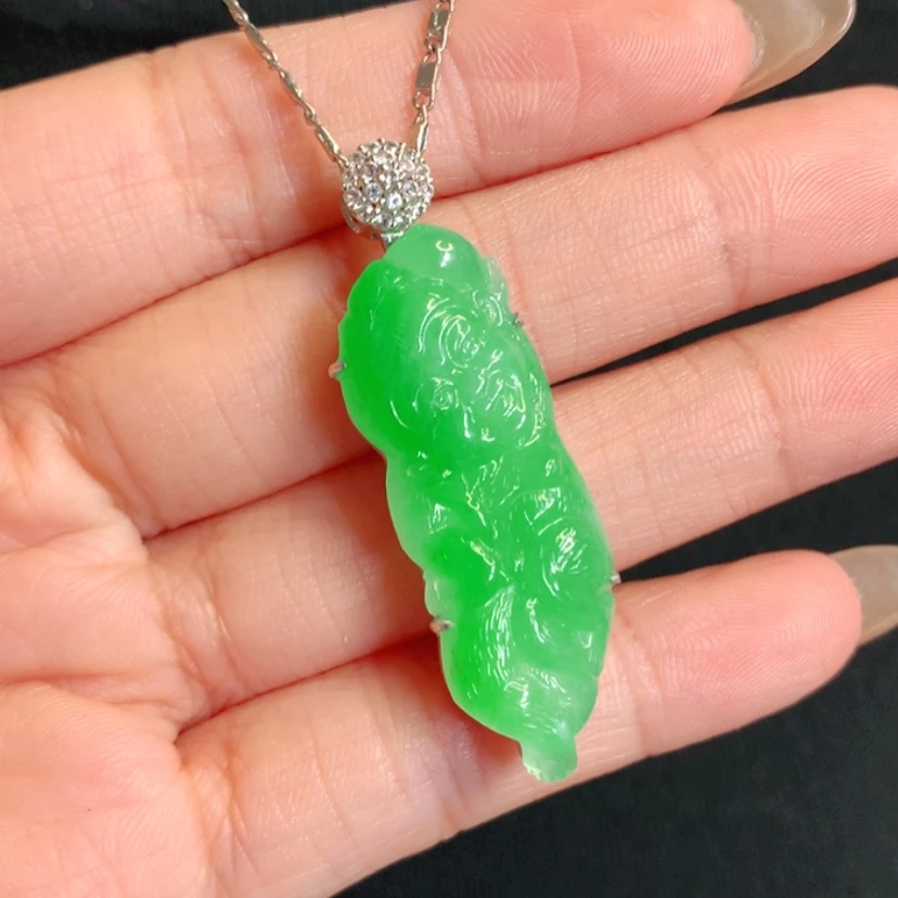 【闪购商品】颈饰18K金镶嵌翡翠宝宝佛