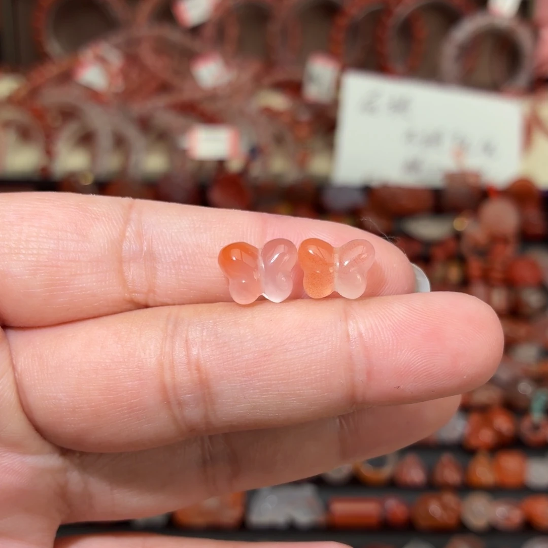 南红玛瑙未镶嵌颈饰通孔胖蝴蝶一对