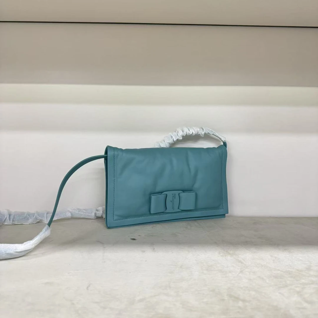 95新 FERRAGAMO/菲拉格慕 乱乱子中古/女士/单肩包/93092