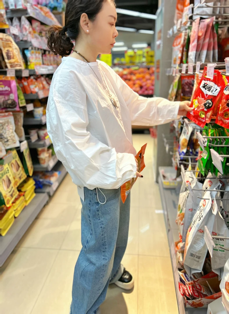 2025春季新品韩版复古设计感长袖衬衫洋气休闲女装外搭叠穿衣服