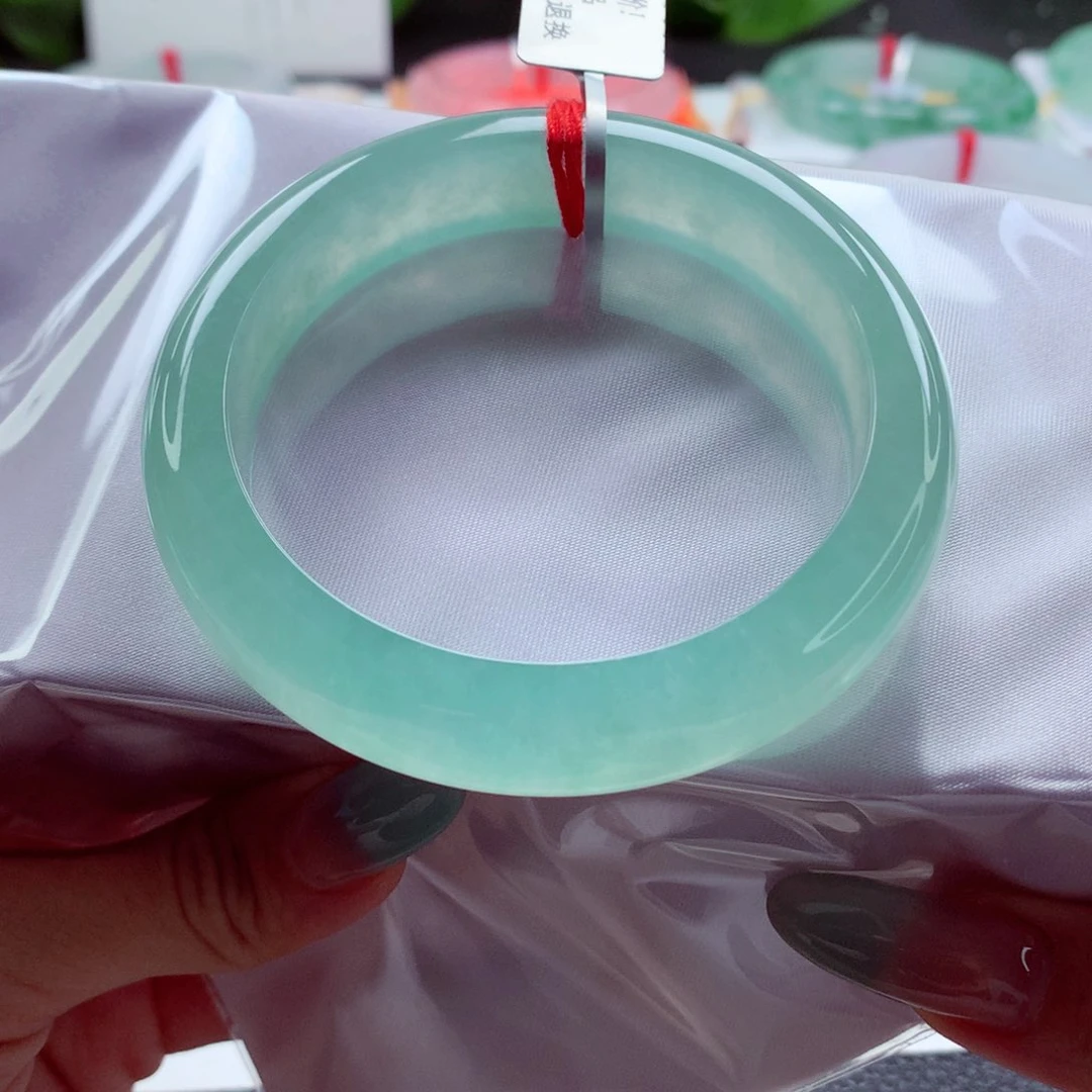 翡翠手镯未镶嵌56.3 冰蓝晴绿全条冰透 灵