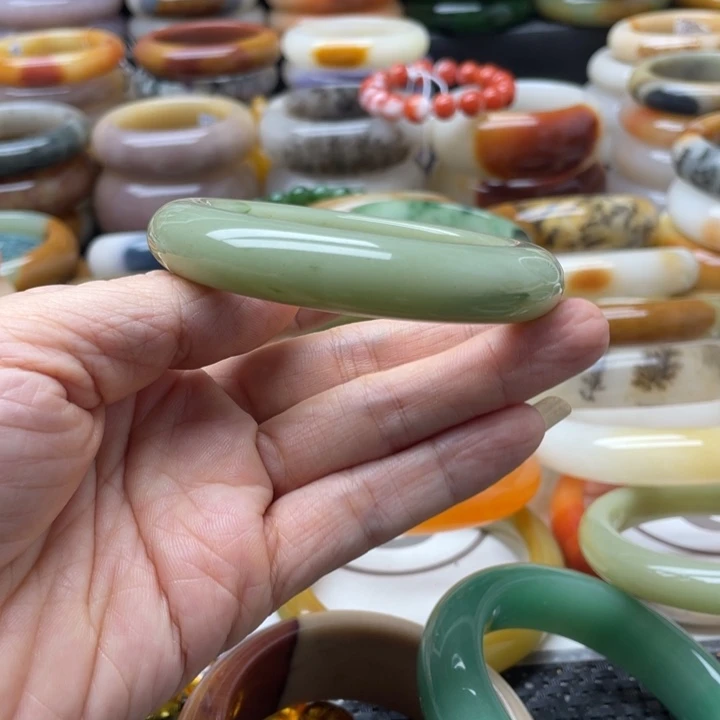 黑曜岩未镶嵌手镯少****话