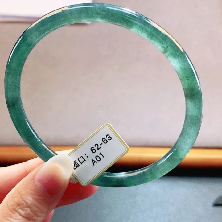 翡翠未镶嵌手镯翡翠手镯8