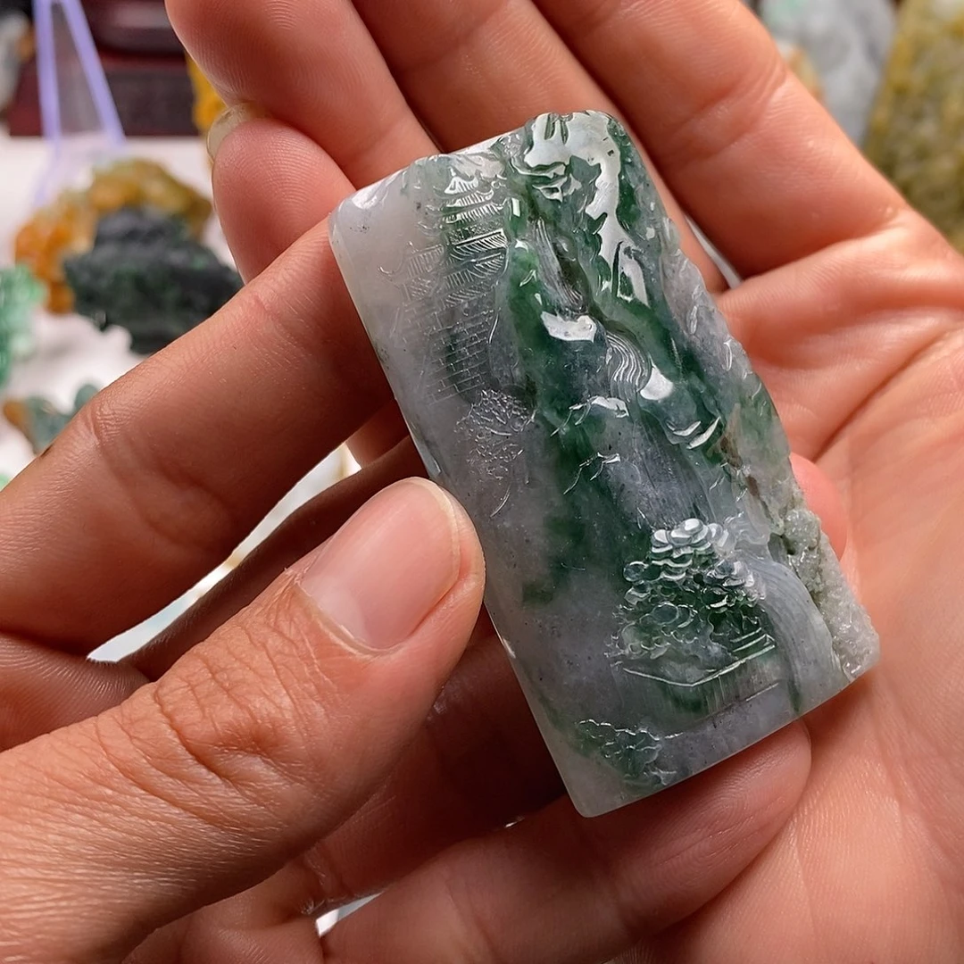 定制翡翠未镶嵌翡翠