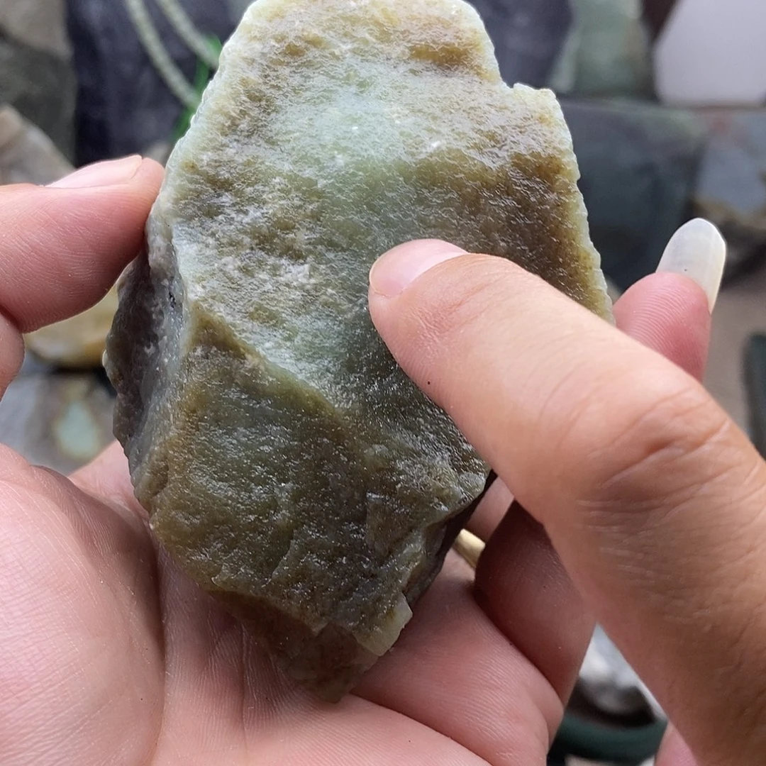 和田玉（糖玉）未镶嵌珠宝奇石深***泉