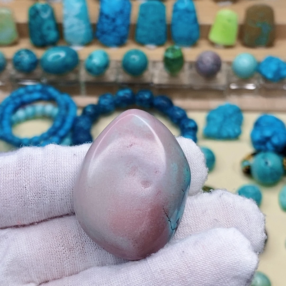 绿松石未镶嵌珠宝奇石