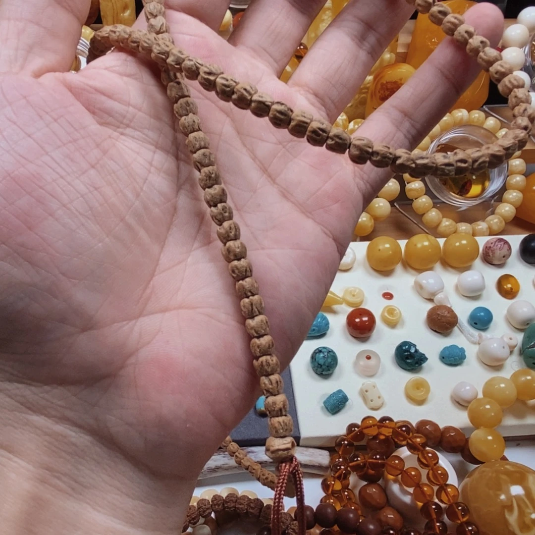 白玉菩提吊坠6.2鬼脸藏切