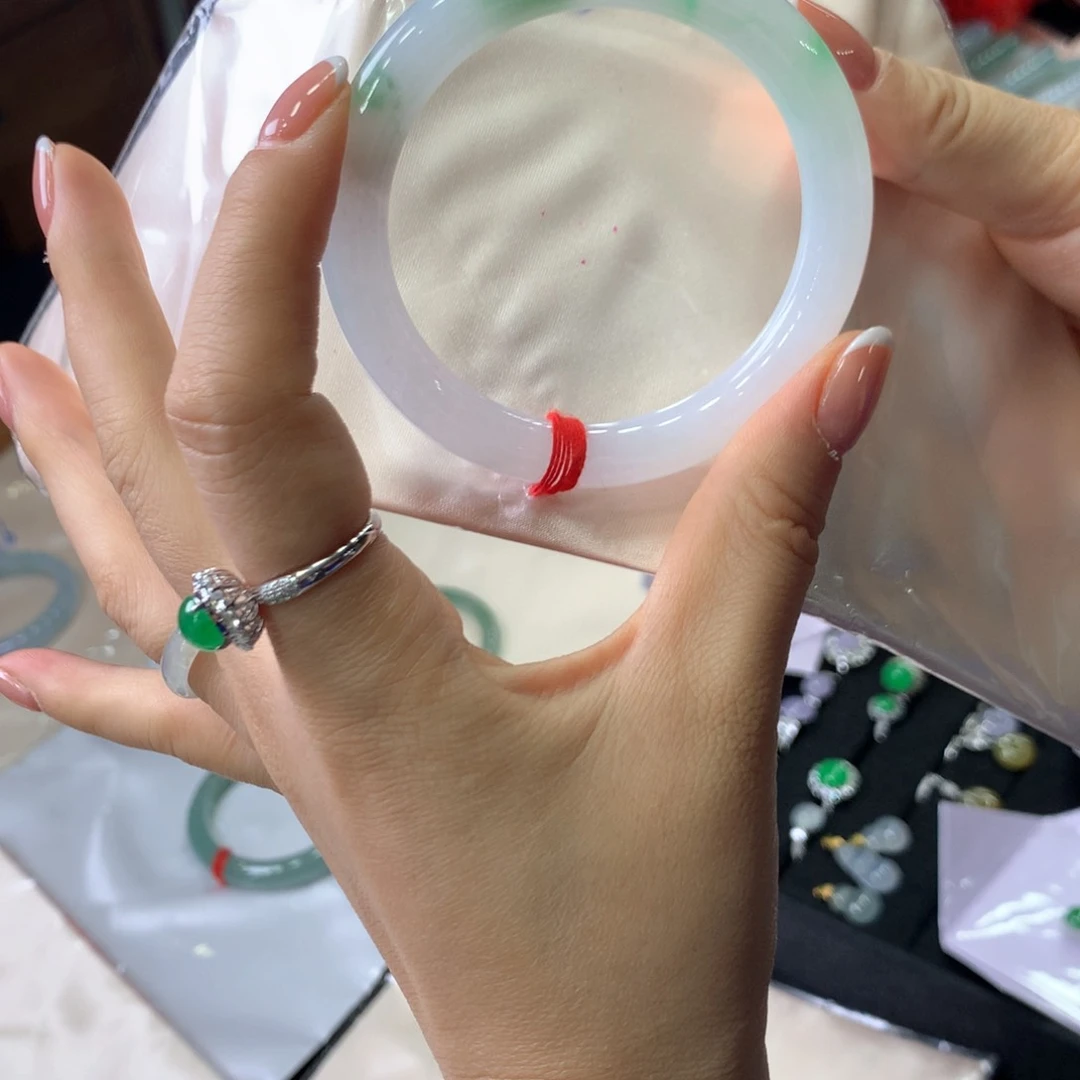 未镶嵌手镯翡翠翡翠