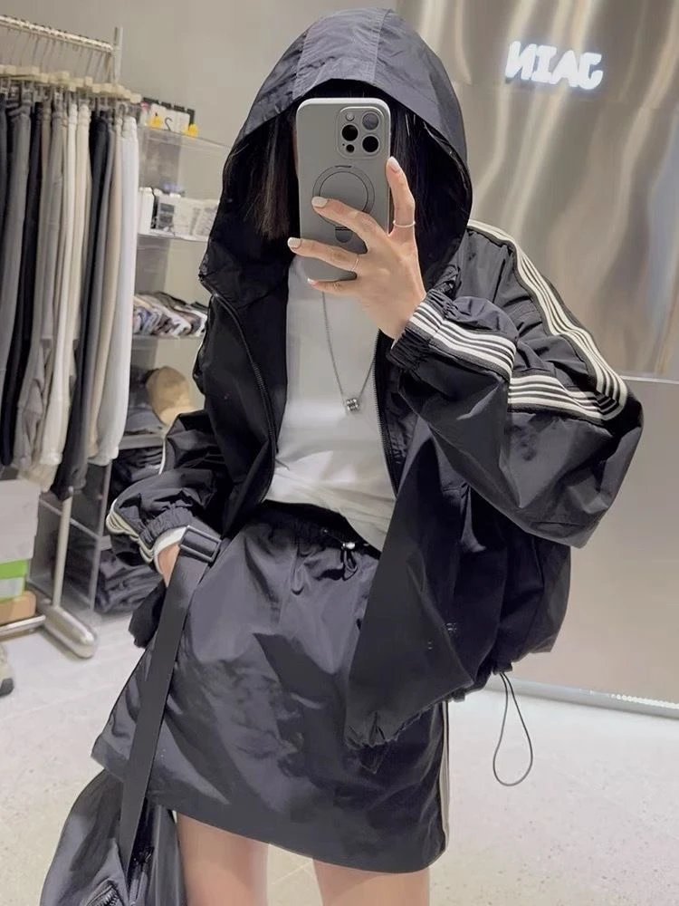 欧洲站套装裙女夏季薄款高腰半身裙连帽运动外套防晒冲锋衣两件套