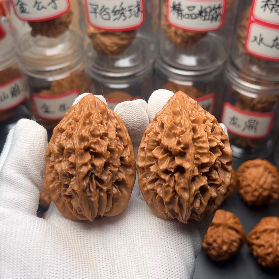 文玩核桃把件42招财鼠