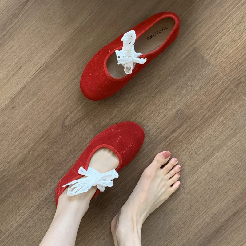法式复古圆头绒面平底浅口单鞋女2025夏季新款蝴蝶结系带玛丽珍鞋
