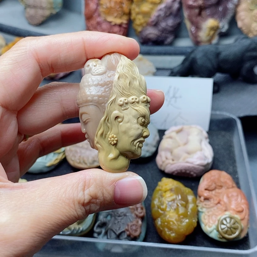 【闪购商品】定制石英质玉吊坠未镶嵌