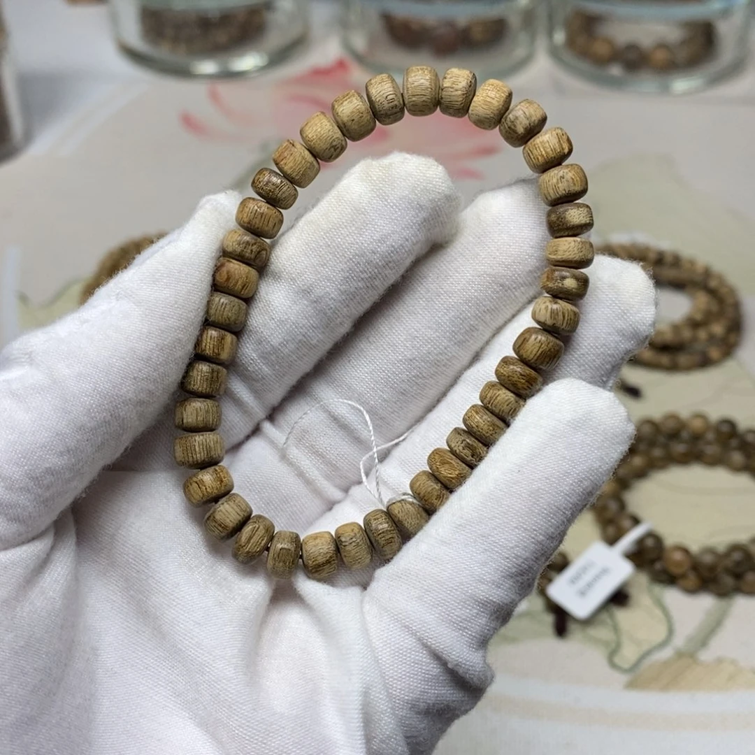 沉香手串菩萨片片 3克 随机