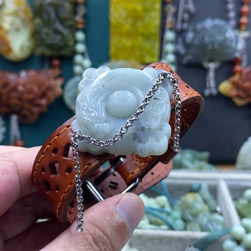 【闪购商品】未镶嵌岫玉手牌