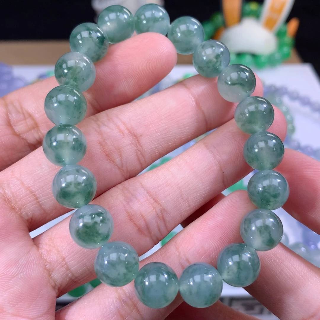 翡翠手链未镶嵌翡翠