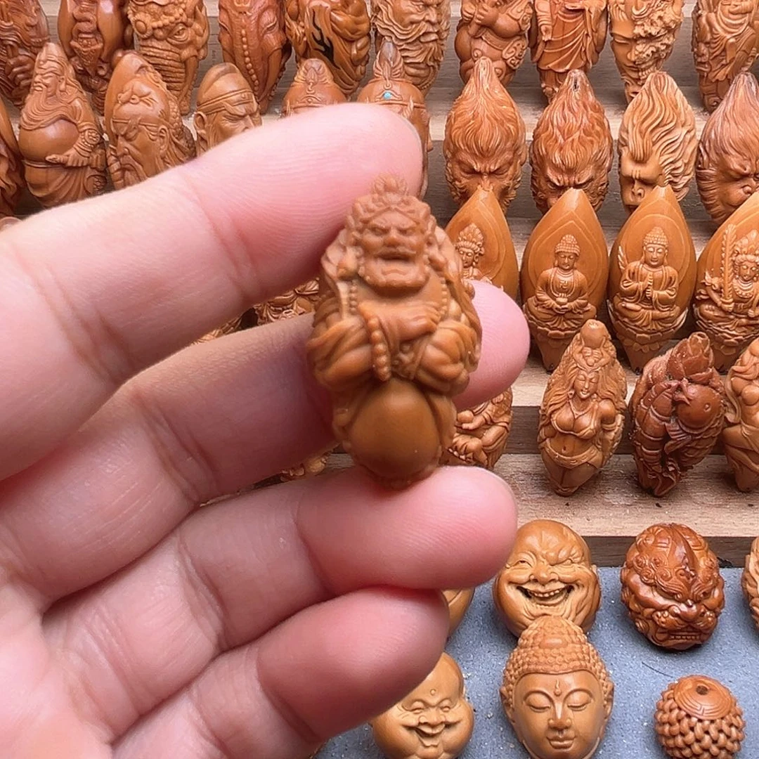 橄榄核吊坠20黄财神
