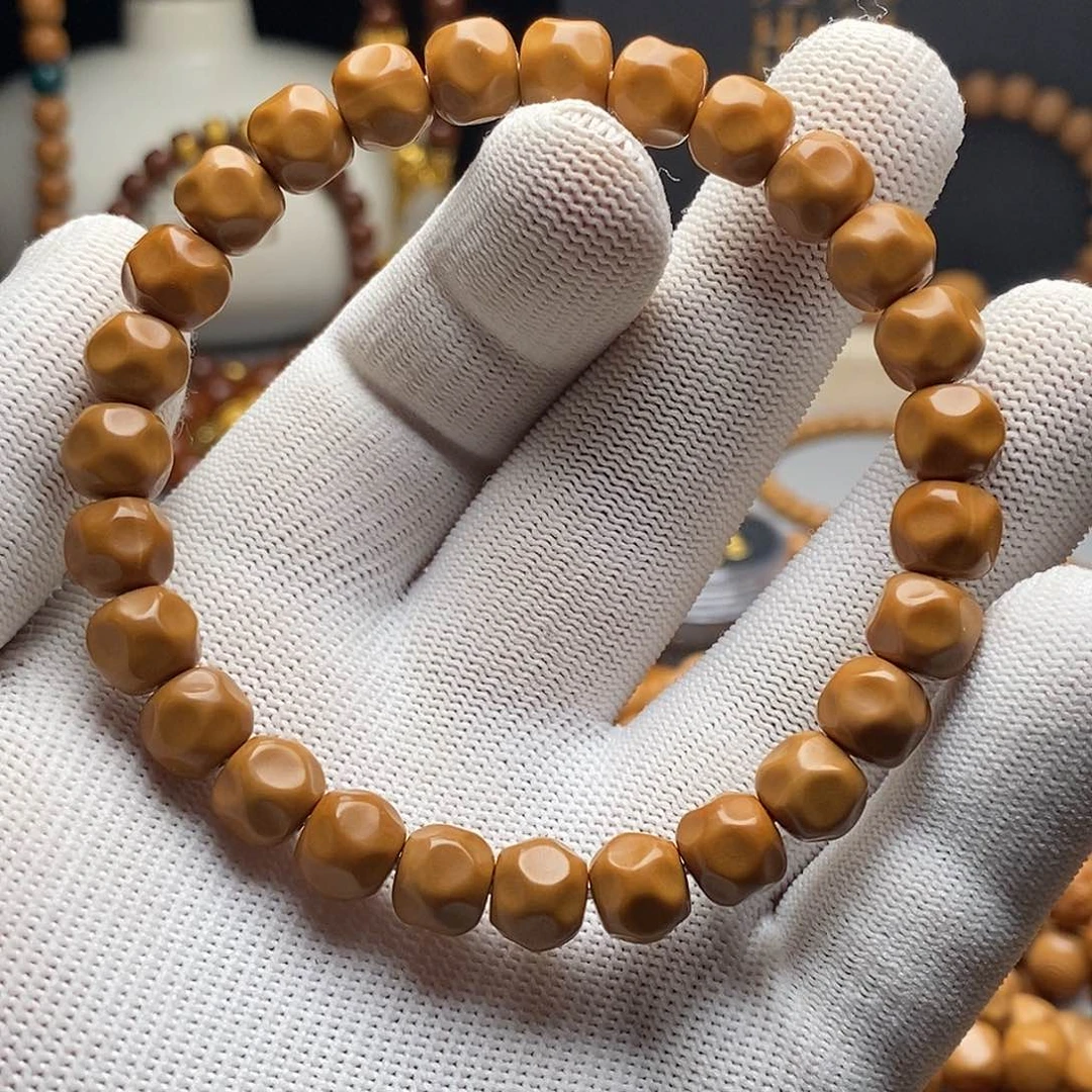 文玩核桃吊坠K****i奶酪