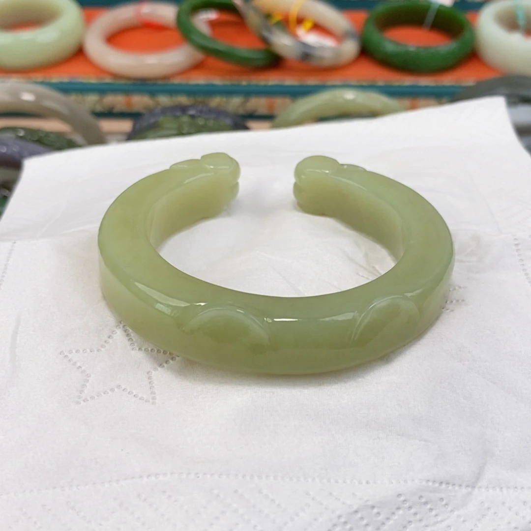 和田玉未镶嵌手镯55.1