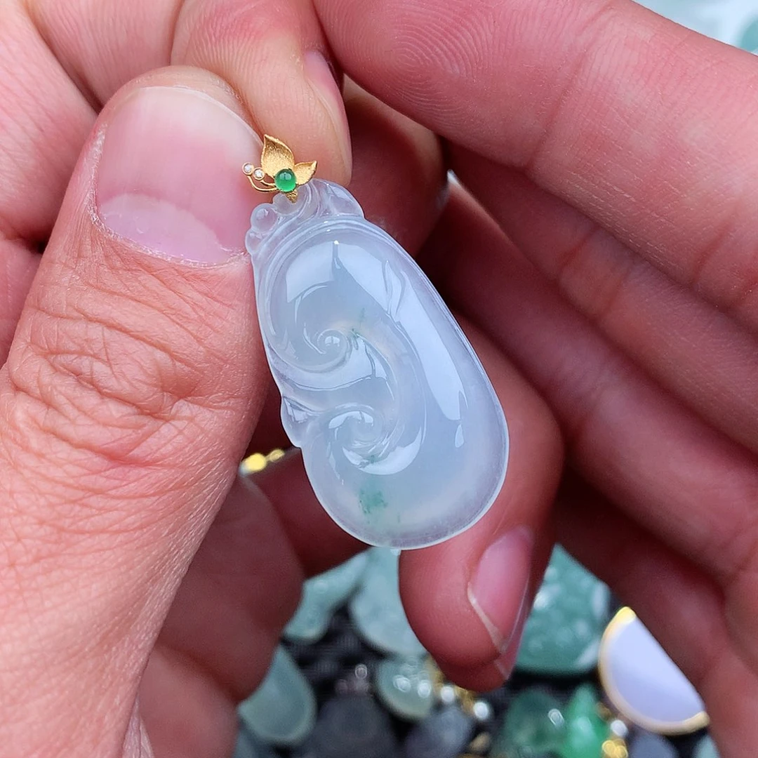 翡翠吊坠(不含链)18K金镶嵌