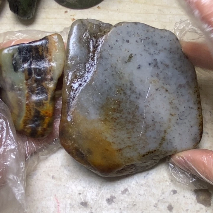 和田玉未镶嵌珠宝奇石9