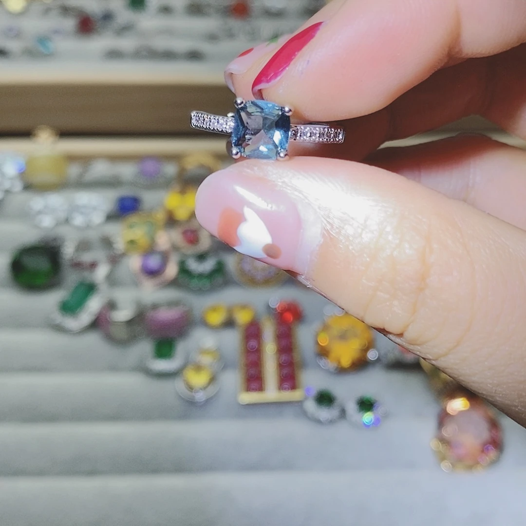 【闪购商品】托帕石耳饰银S925镶嵌