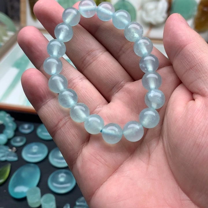 岫玉未镶嵌颈饰手链