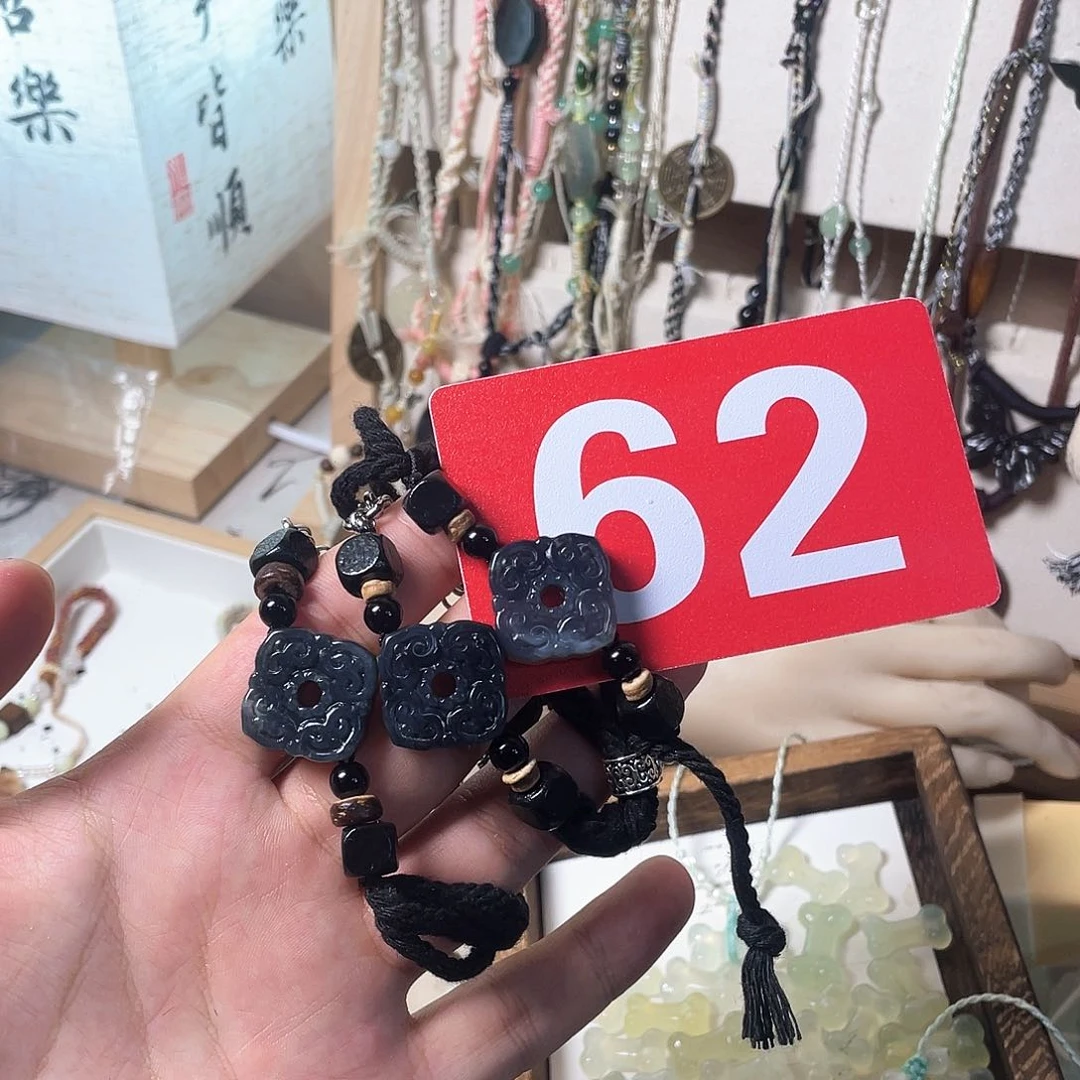 蛇纹石玉合金颈饰