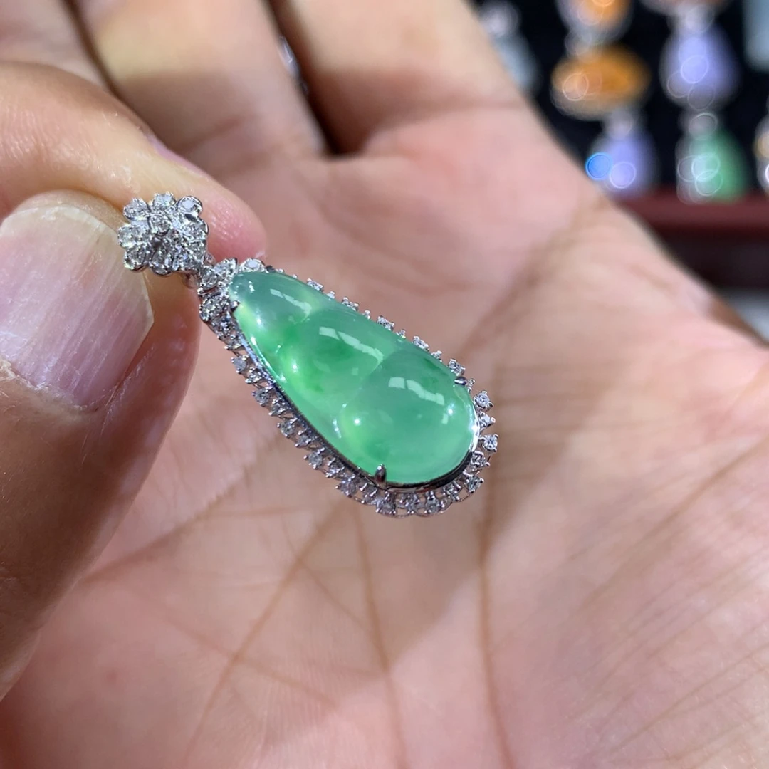 翡翠18K金镶嵌吊坠(不含链)