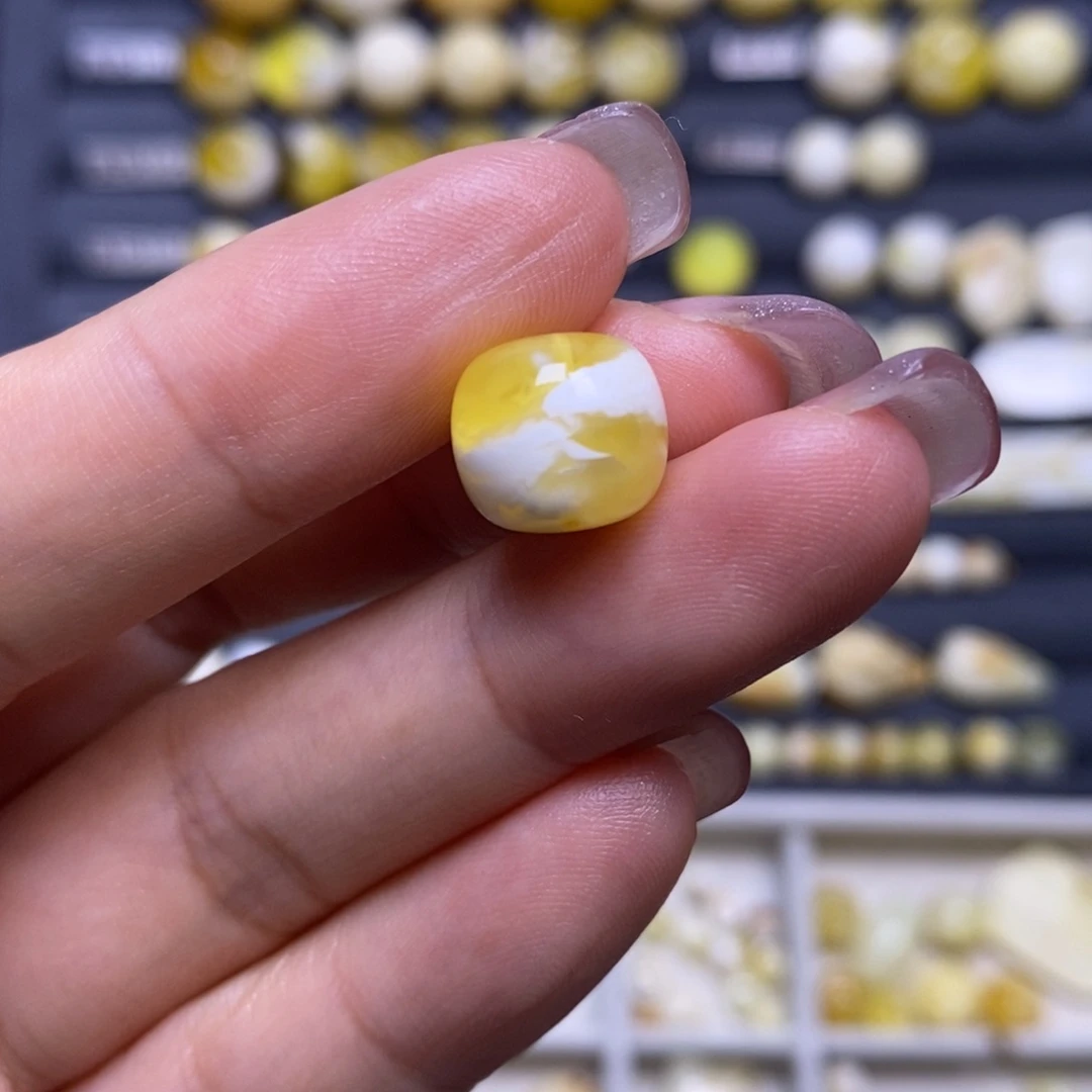 蜜蜡未镶嵌珠宝奇石瓷白橘金溶洞妖花老型11*10mm