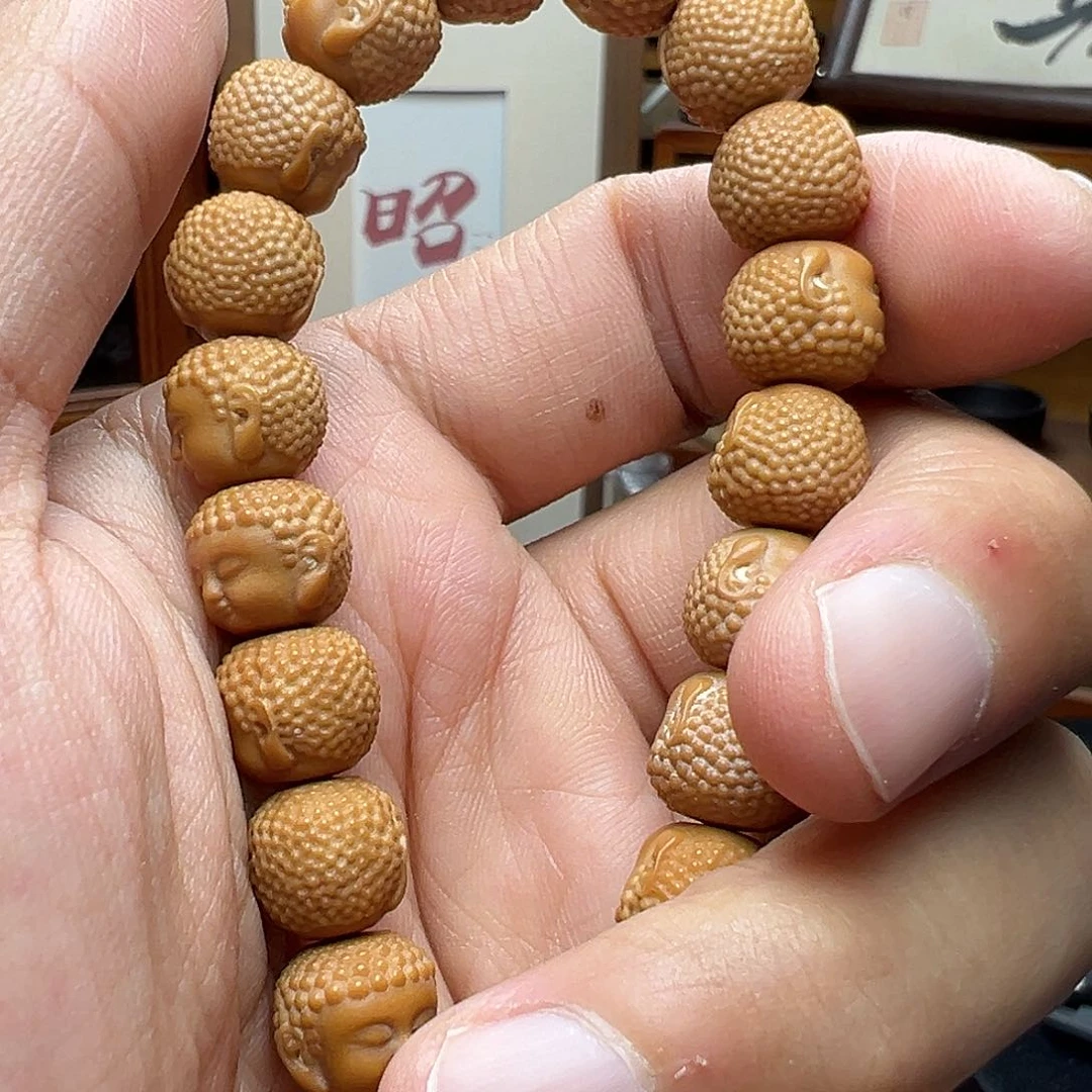 手串猴头核桃歲**安宝宝