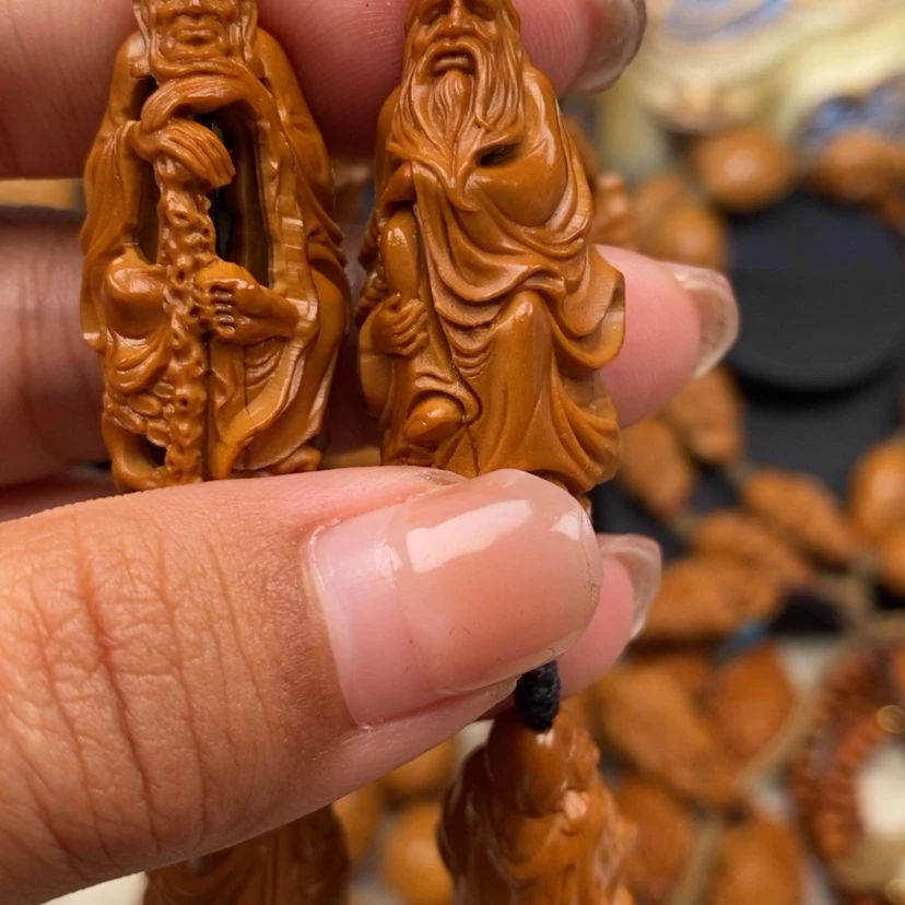 【闪购商品】橄榄核吊坠橄榄手工雕刻工艺