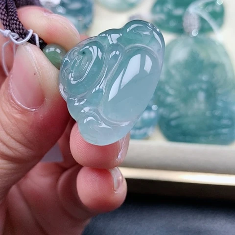 【闪购商品】翡翠颈饰未镶嵌老*孩天然翡翠