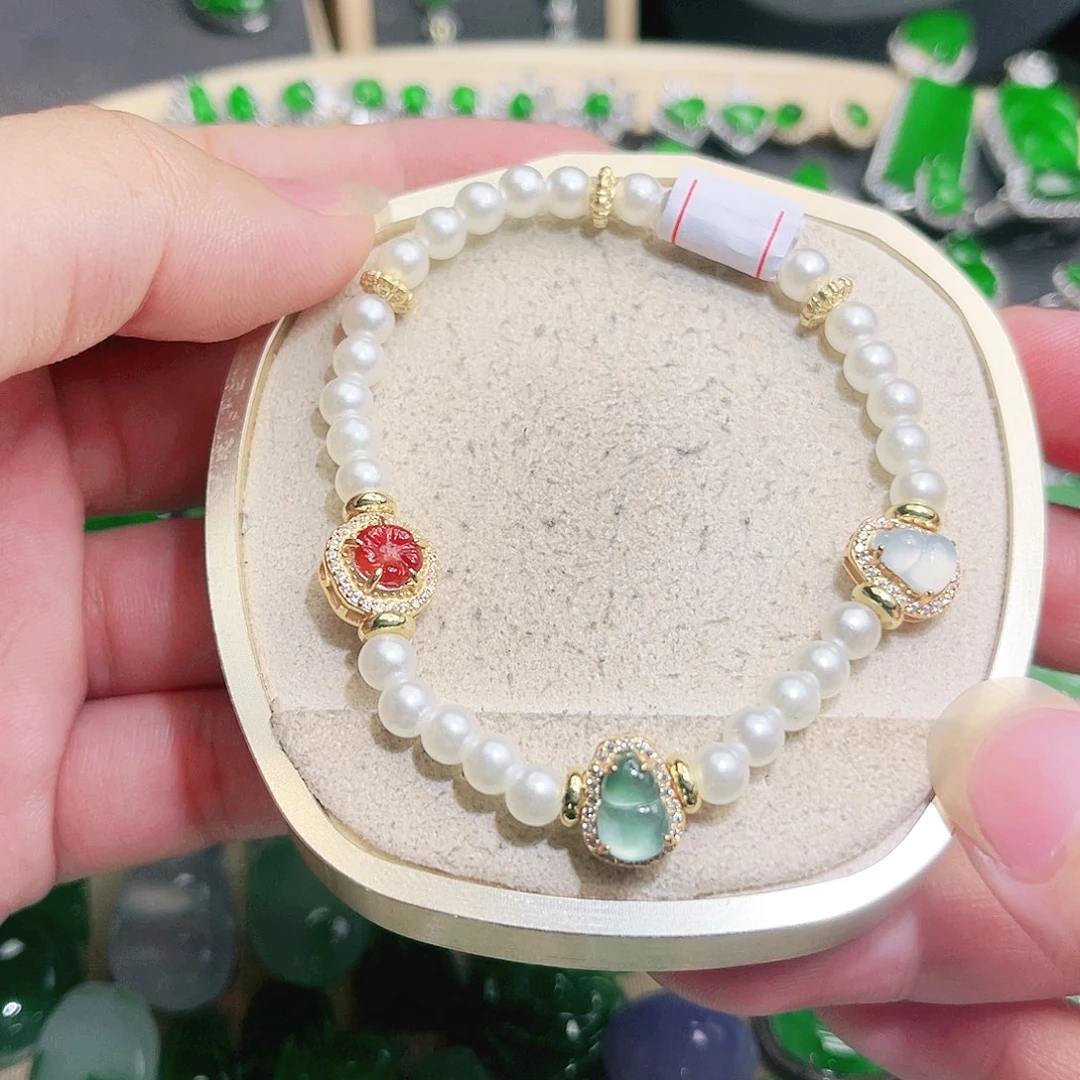 未镶嵌挂件翡翠裸石