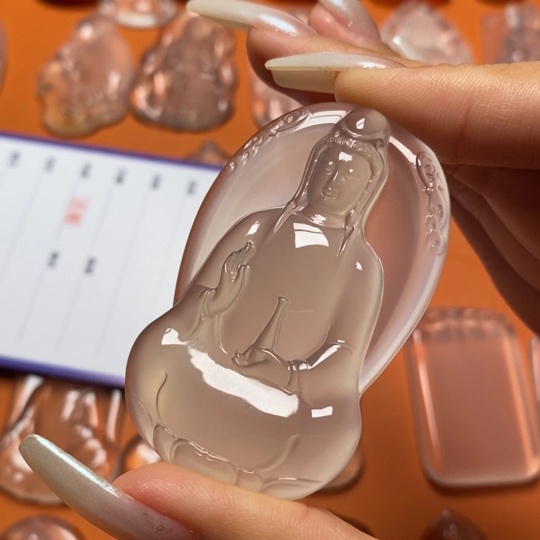 音***限未镶嵌吊坠玛瑙/玉髓