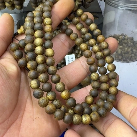 手串沉香七*.绿奇楠沉香0.8mm26g中高油脂