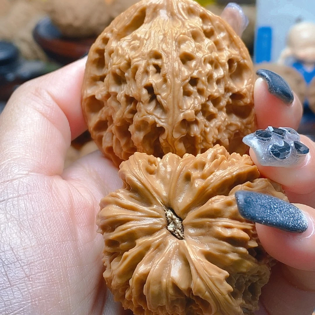 逸***风吊坠文玩核桃南疆