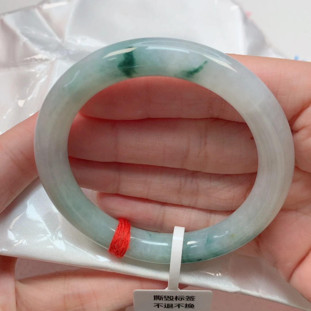 翡翠手镯未镶嵌53圆条