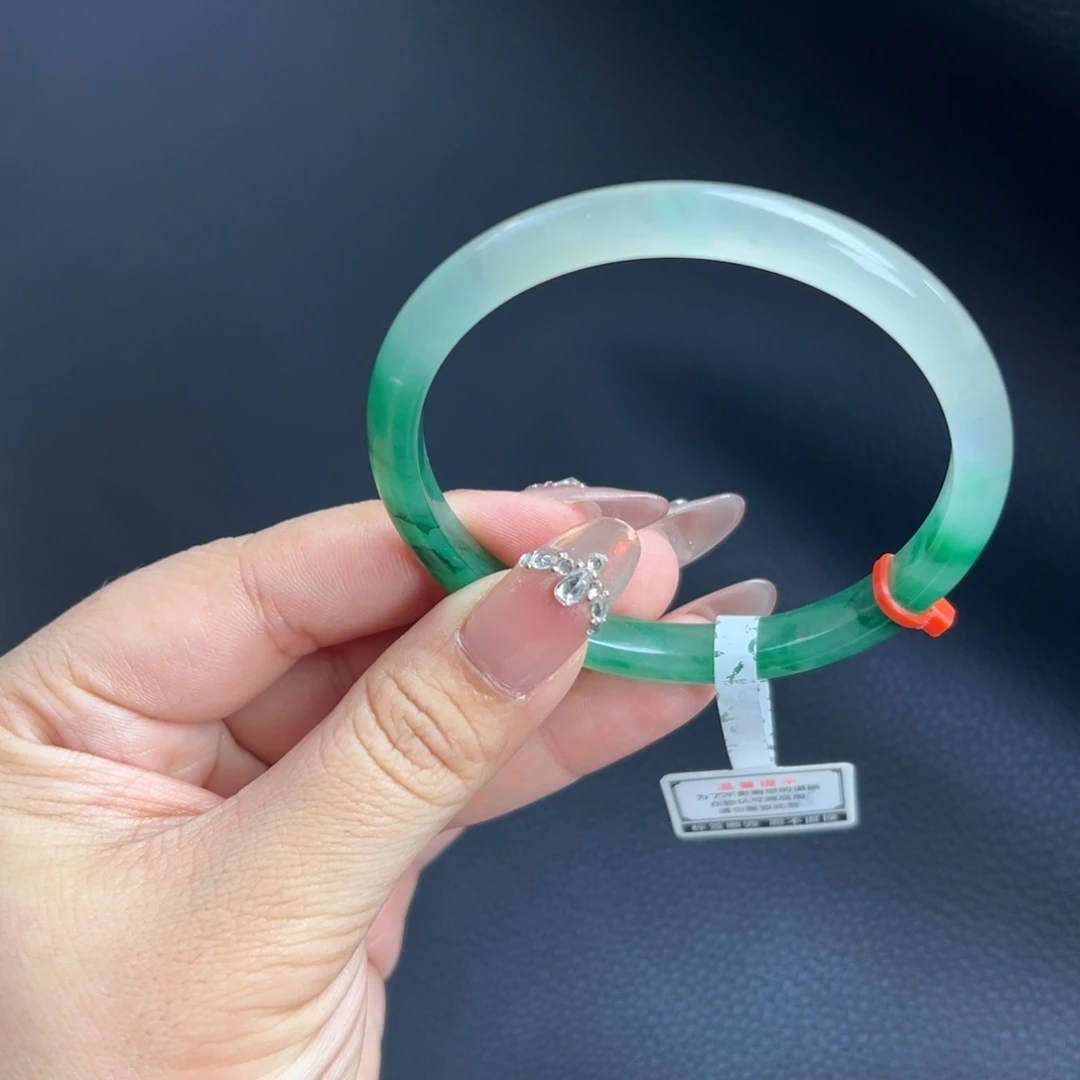 石英质玉未镶嵌手镯58