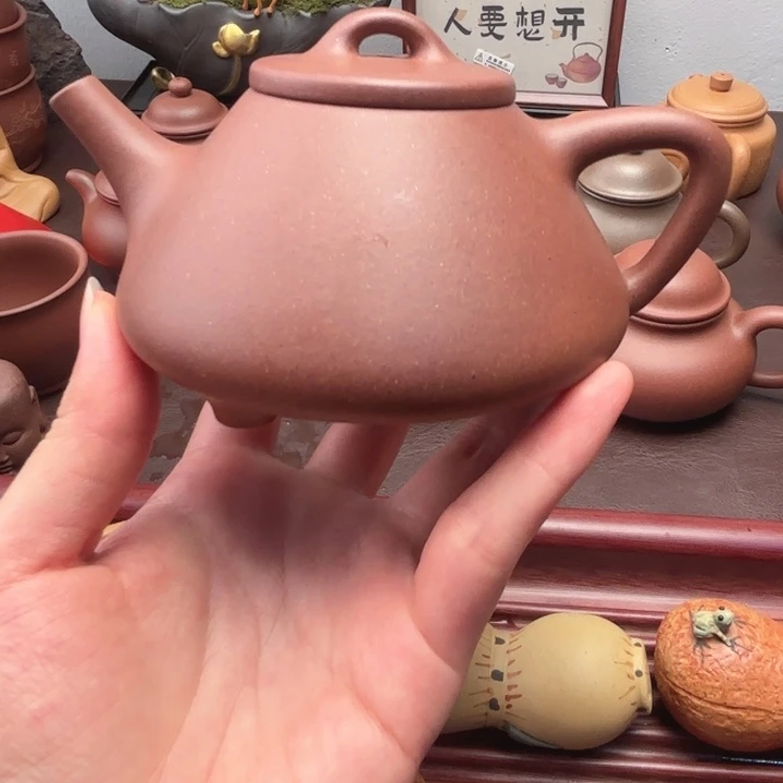 挥***人茶壶紫砂特练紫泥   子冶石瓢微瑕  230