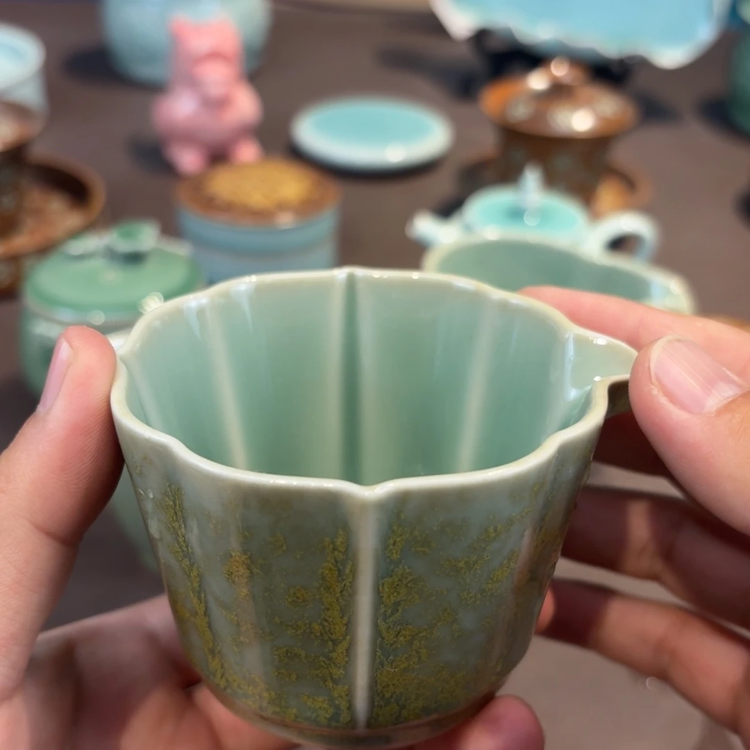 杯龙泉青瓷茶具微瑕