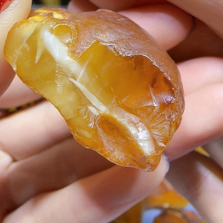 定制琥珀未镶嵌蜜蜡