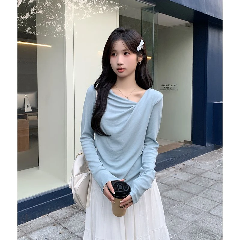 秋季韩系辣妹心机不规则斜肩荡领长袖T恤女2025秋褶皱别致打底衫