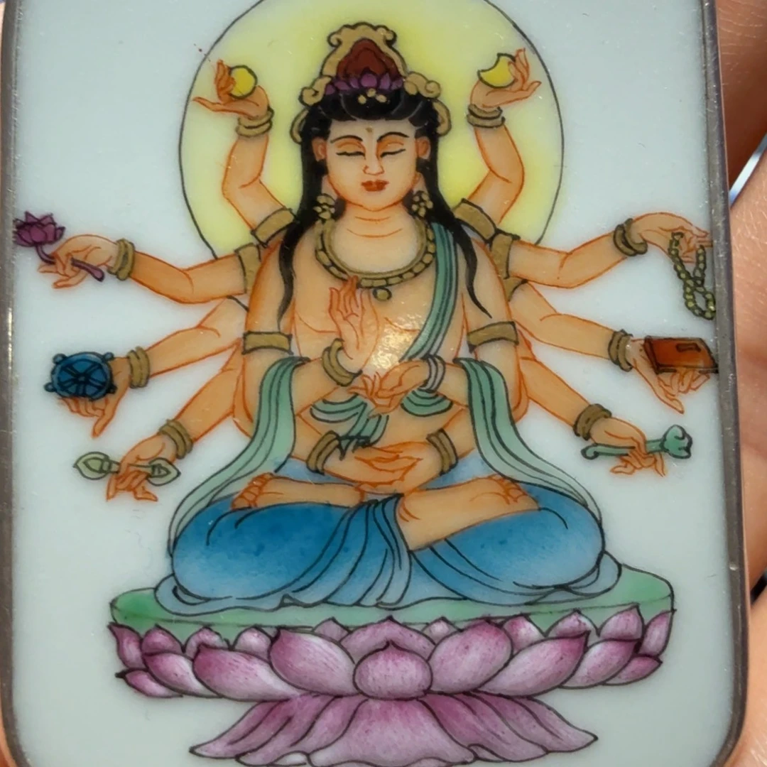 用***2摆件千手观音菩萨一个