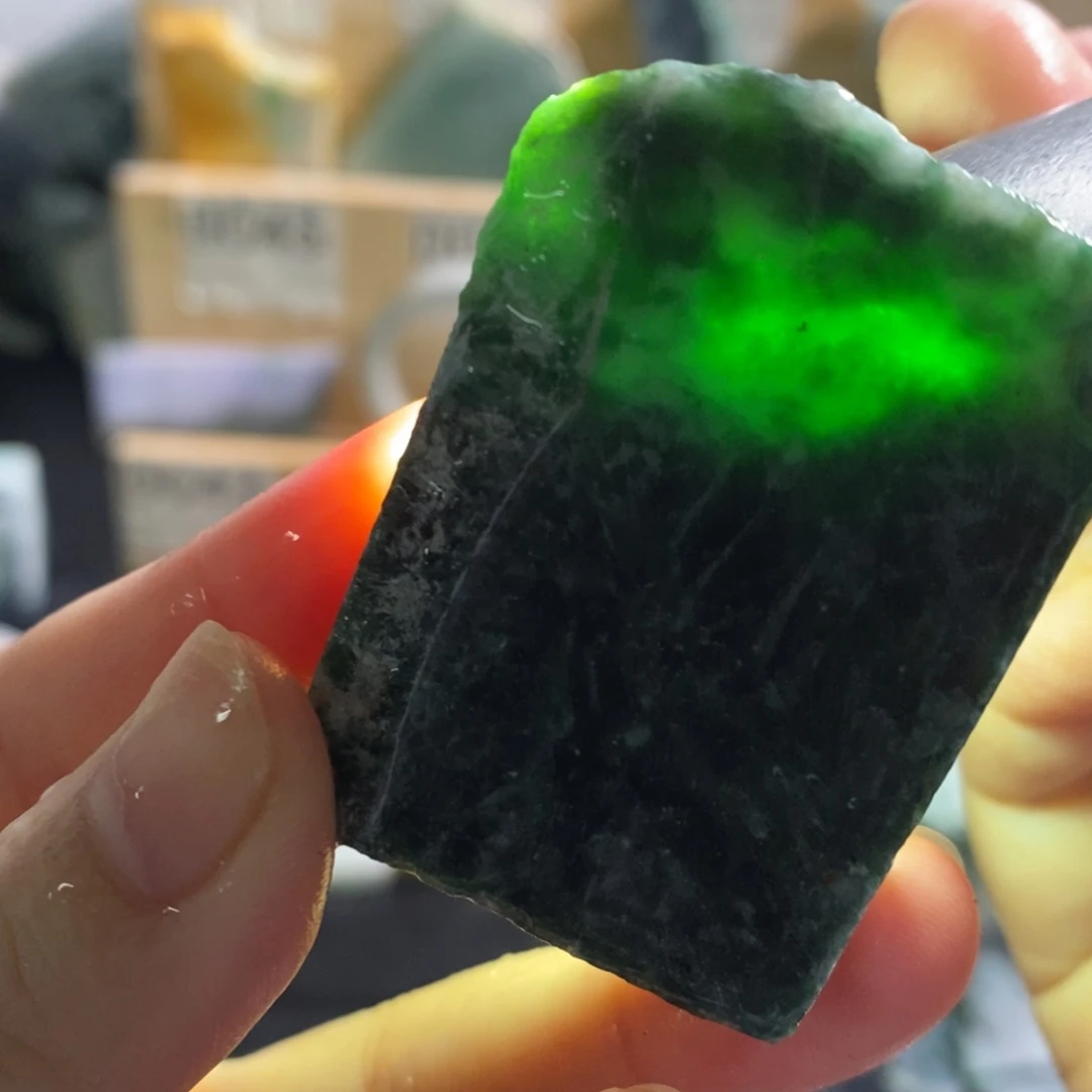 颈饰未镶嵌翡翠天然翡翠